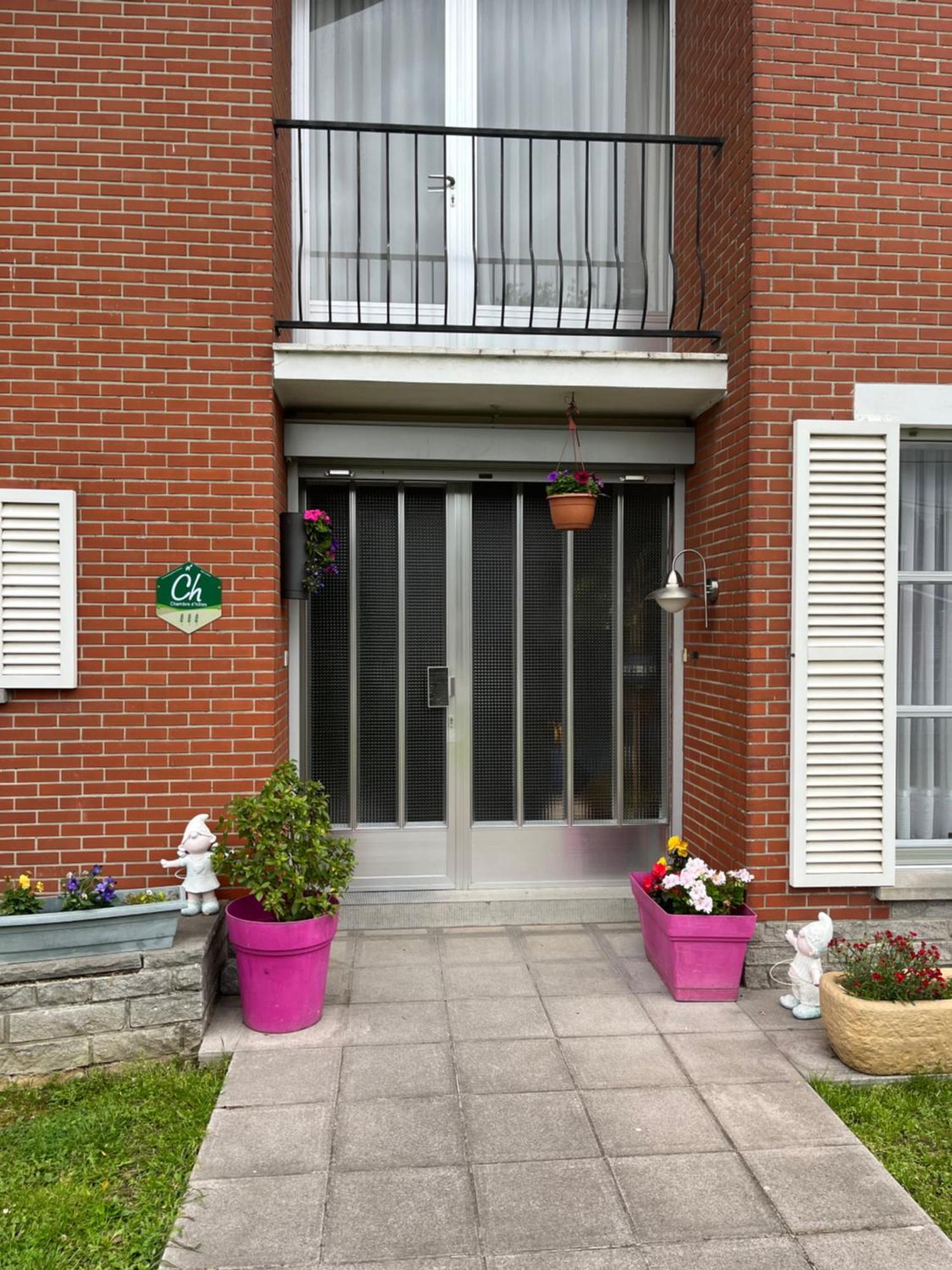 Hotel Lauralys Mons Exteriér fotografie